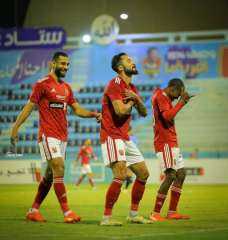 بثنائية نظيفة.. قطار الأهلي يعبر...