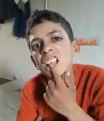 مقطع فيديو يدمي القلوب لطفل...