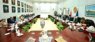 وزير السياحة والآثار يترأس اجتماع...