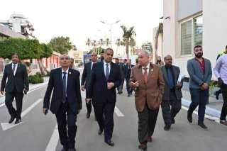 رئيس هيئة الدواء يستقبل رئيس...