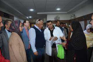 محافظ الوادي الجديد يطمئن على...
