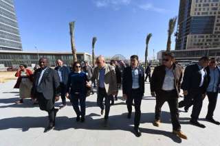 الوفود العربية والمشاركين بمؤتمر الإسكان...
