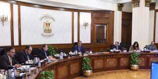 رئيس الوزراء يتابع موقف تطبيق...