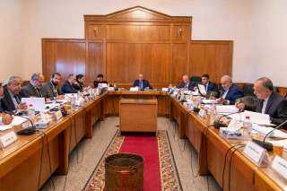 عقد إجتماع اللجنة العليا لتراخيص...