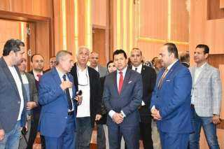 وزير الشباب والرياضة يتفقد فرع...