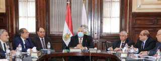 وزير الزراعة يبحث مع قيادات...