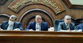 السجن المشدد 10 سنوات لربة...