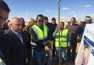 وزير النقل يتفقد مواقع العمل...