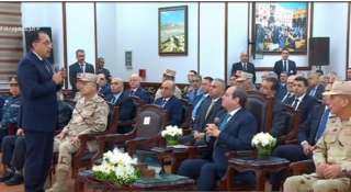 مدبولى: الإفراج عن بضائع بالموانئ...
