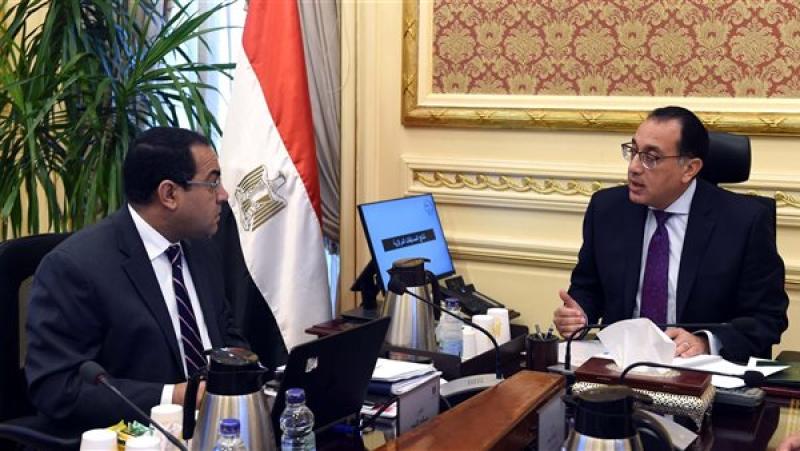 مدبولي: تعديل شرط سن التقدير في مسابقات التربية والتعليم القادمة لـ مقبول بدلا من جيد