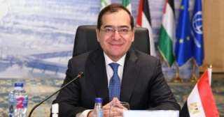 طارق الملا يدشن غرفة التحكم...