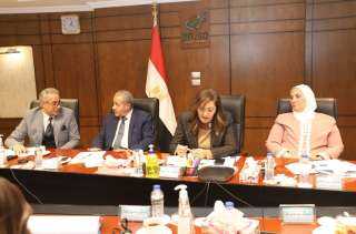 وزير القوى العاملة يشارك فى...