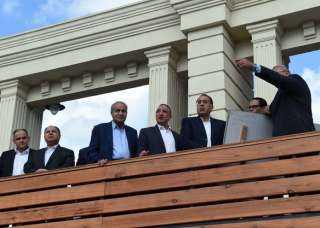 رئيس الوزراء: توافق مع القطاع...