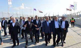رئيس الوزراء يتفقد محطة ”تحيا...