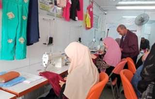 تدريب ٣٠ سيدة وفتاة على...