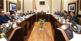 وزير الصحة يوجه بإعداد دراسة...