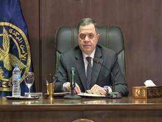 وزير الداخلية يهنىء قداسة البابا...