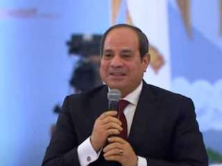 الرئيس السيسي يوفد مندوبا إلى...
