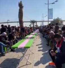 العراق.. مائدة كبيرة للترحيب بضيوف...