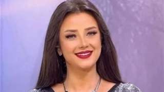 شاهد.. رضوى الشربينى تشعل السوشيال...
