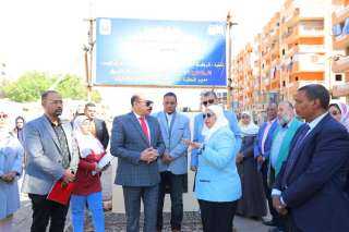 محافظ أسوان يضع حجر الأساس...