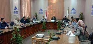 رئيس جامعة بنها يترأس اجتماع...