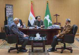 محافظ الشرقية يستقبل مدير عام...