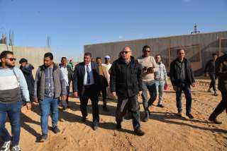 محافظ أسيوط يتفقد أعمال إنشاء...
