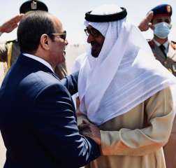 الرئيس السيسى يصل الإمارات للمشاركة...