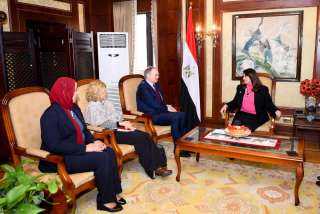 وزيرة الهجرة تستقبل سفير الاتحاد...