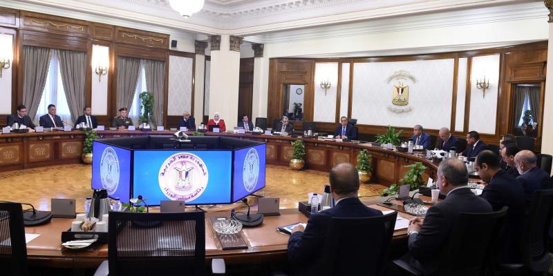 رئيس الوزراء يثمن النتائج الإيجابية لاستضافة مصر للقمة الثلاثية المصرية الأردنية الفلسطينية