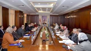 محافظ الإسكندرية يبحث سبل تنشيط...