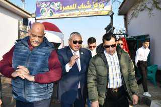 وزير الشباب والرياضة يستهل جولته...