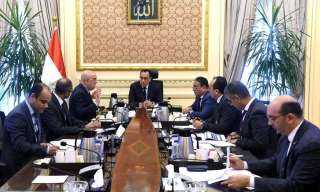 مدبولى يستعرض سبل النهوض بنشاط...