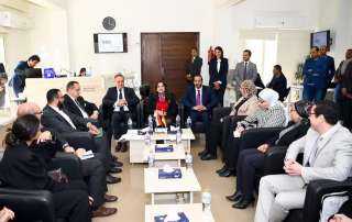 وزيرة الهجرة تجري زيارة للمركز...