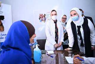 القباج تستعرض تقريرا عن مشروع...