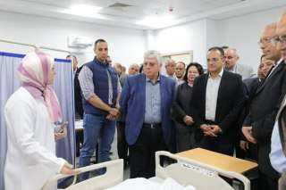 وزير التعليم العالي يتفقد جامعة...