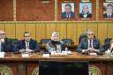 وزير القوى العاملة يتلقى وفد...
