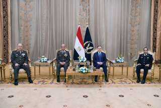 وزير الداخلية يستقبل وزير الدفاع...