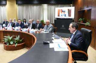 وزارة البترول: إنشاء مجمع لإنتاج...
