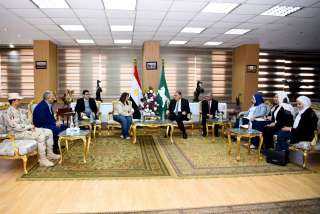 وزيرة الهجرة تصل محافظة الشرقية...