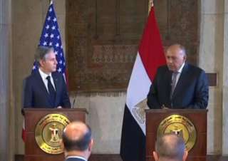 بث مباشر.. مؤتمر صحفي لوزير...