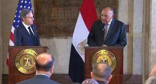 شكري: بحثنا التوصل لحل عادل...