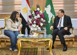محافظ الشرقية يستقبل وزيرة الدولة...