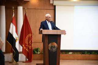 محافظ بورسعيد يستقبل وفد مديرية...