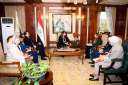 وزيرة الهجرة تلتقي وفدا من...