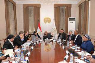 وزير التربية والتعليم يستقبل وفد...