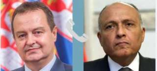 وزير الخارجية يتلقى اتصالاً من...