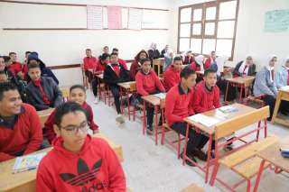 محافظ الوادي الجديد يؤكد انتظام...