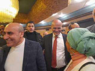 خالد ميري يتقدم رسميا بأوراق...